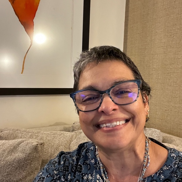 Meet your Posher, Eva - Picture 1 of 1